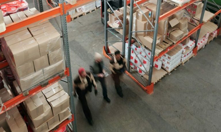 JotBar Logistics-varastonhallintapalvelu tehokkaaseen varastointiin.